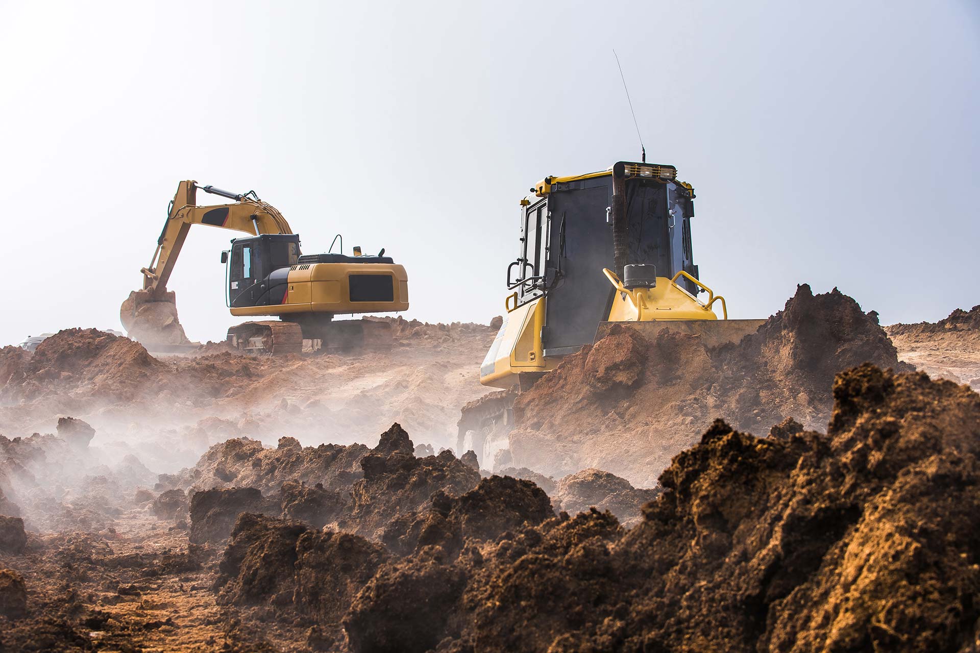 MB Spezialabbruch - Site Remediation: excavators remove soil