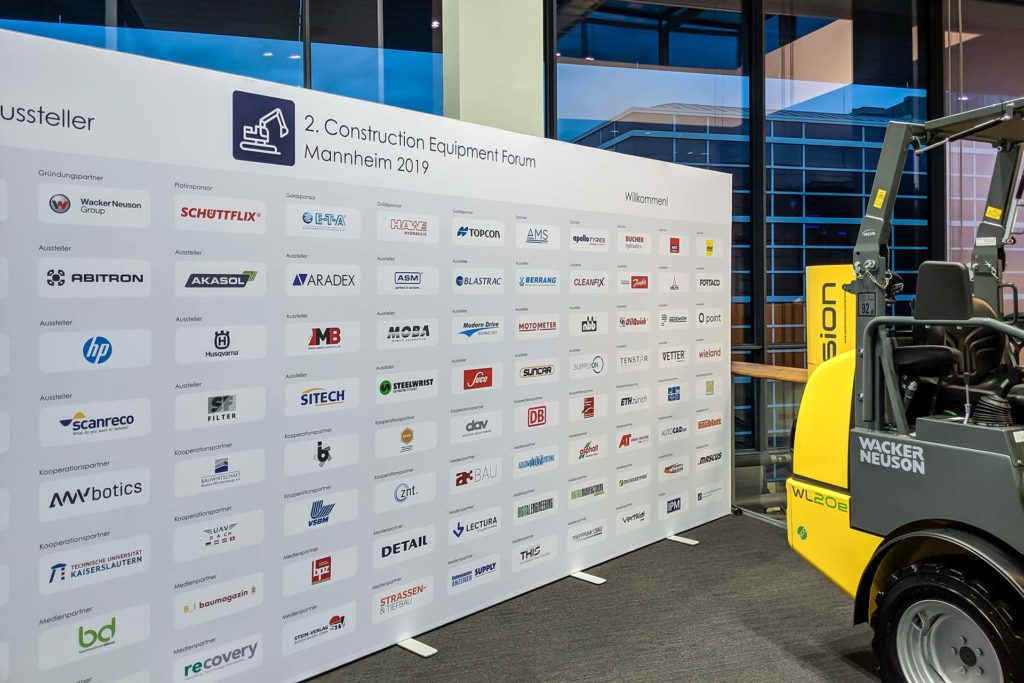 MB Spezialabbruch at the 2nd Construction Equipment Forum in Mannheim - Board with exhibitors