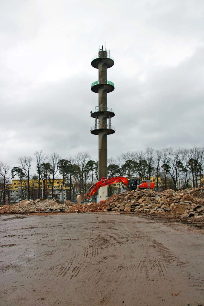 MB Spezialabbruch - Projects: Radio tower Karlsruhe - demolition of former radio tower: Before